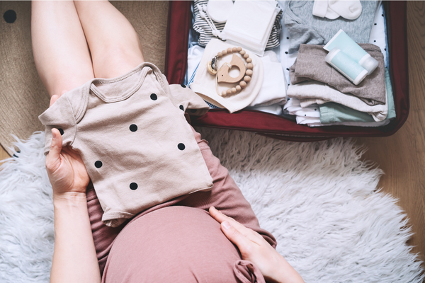 10 Essentials To Pack In Your Maternity Hospital Bag.